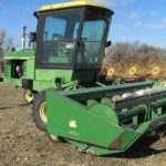 John Deere 2320 and 2420 Self-Propelled Windrowers Operator’s Manual Instant Download (Publication No.OME72904)