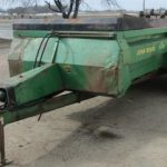 John Deere 660 and 680 Manure Spreaders Operator’s Manual Instant Download (Publication No.OMW28568)